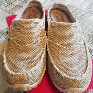 Skechers Memory Foam Relaxed Fit Shoe